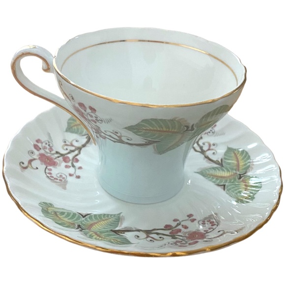 Vintage Aynsley corset style bone China teacup & saucer - Picture 1 of 13